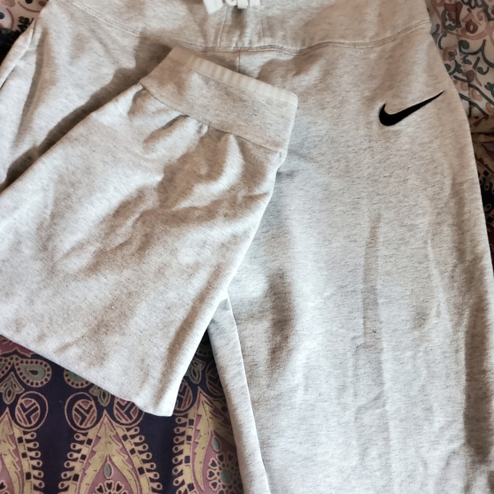 Nike Capri sweat pants